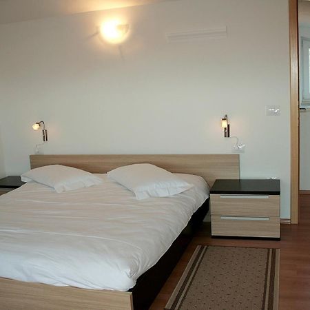 פורץ Fineda Grande Apartments מראה חיצוני תמונה