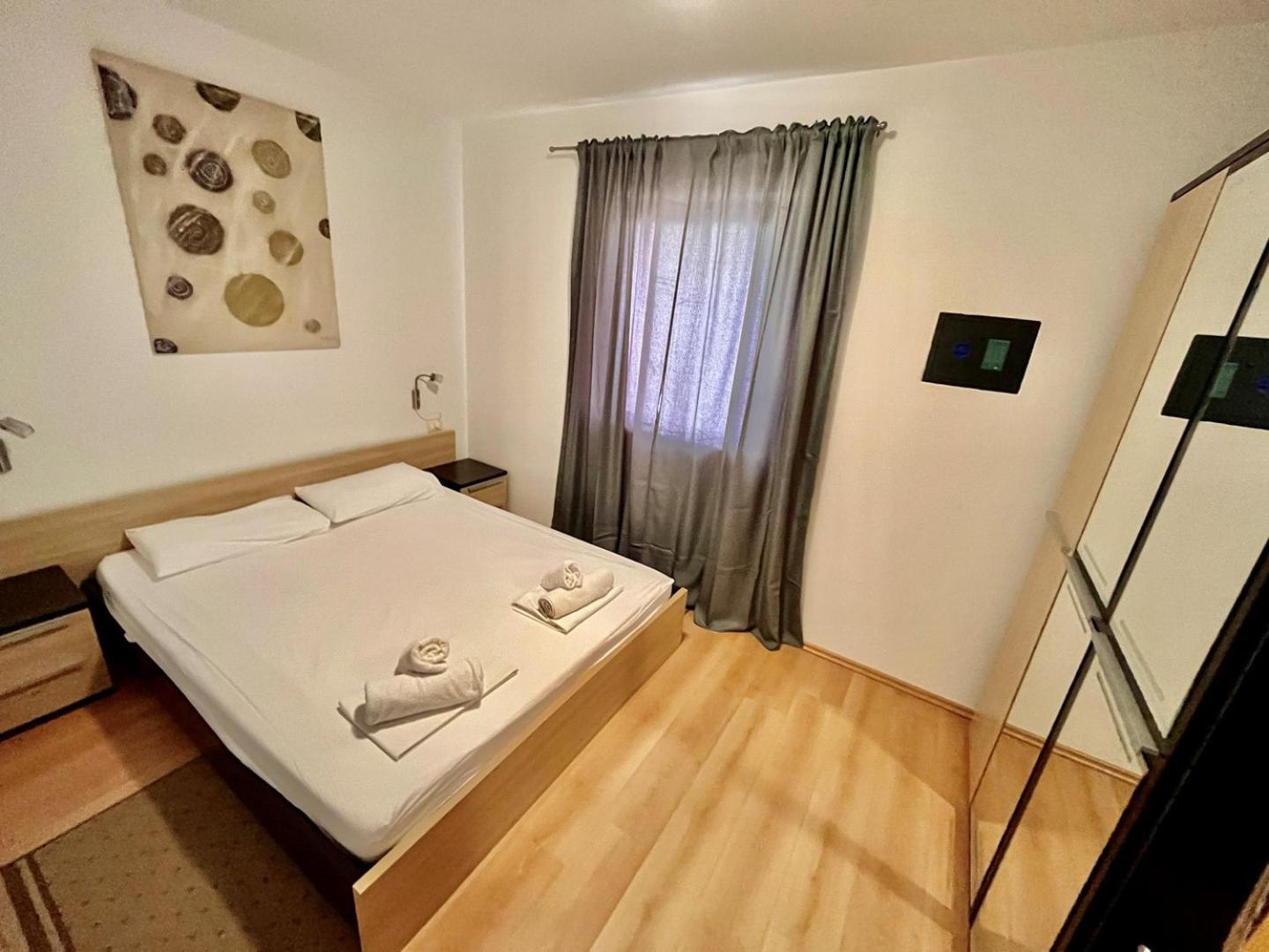 פורץ Fineda Grande Apartments מראה חיצוני תמונה
