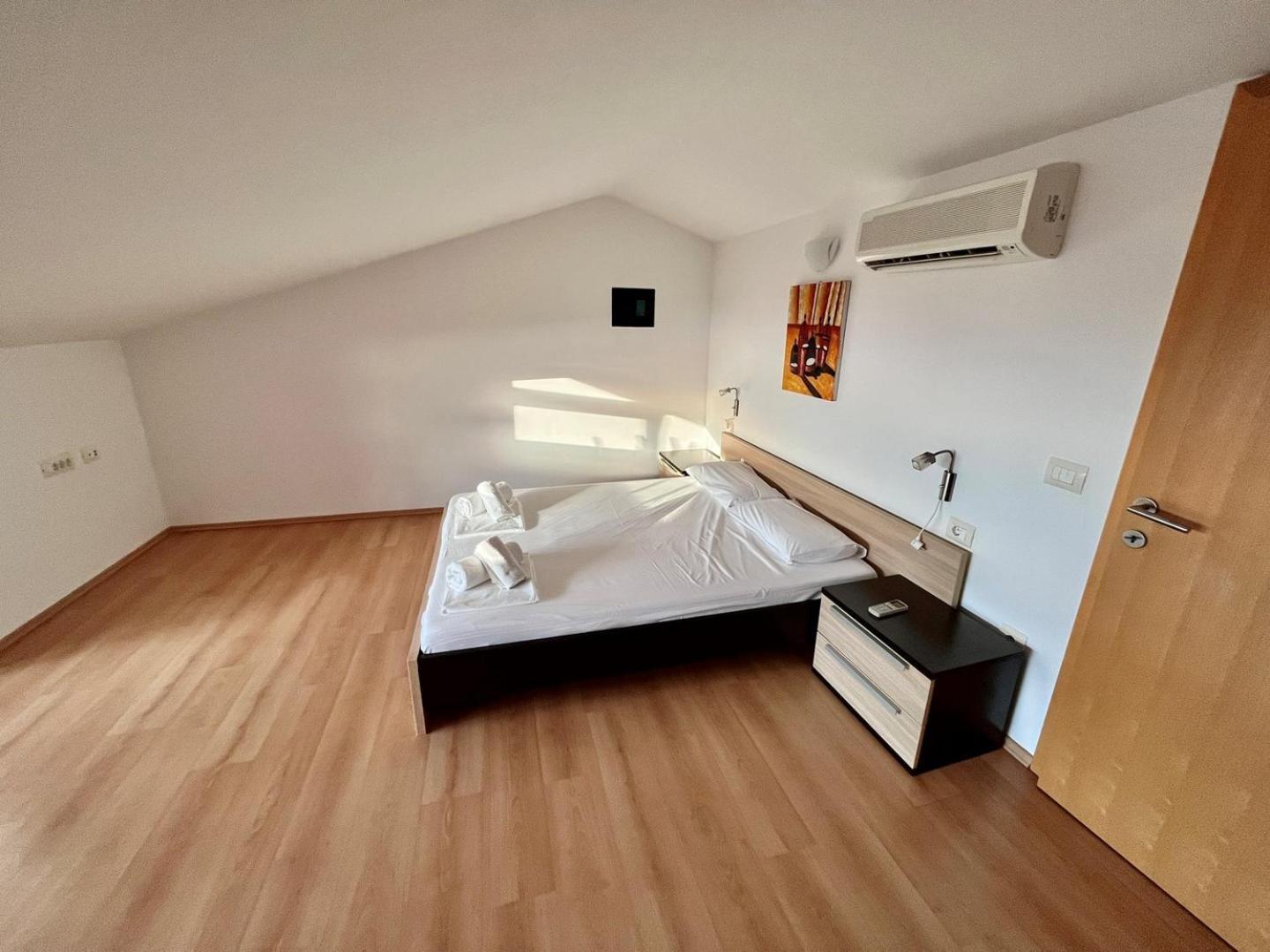 פורץ Fineda Grande Apartments מראה חיצוני תמונה