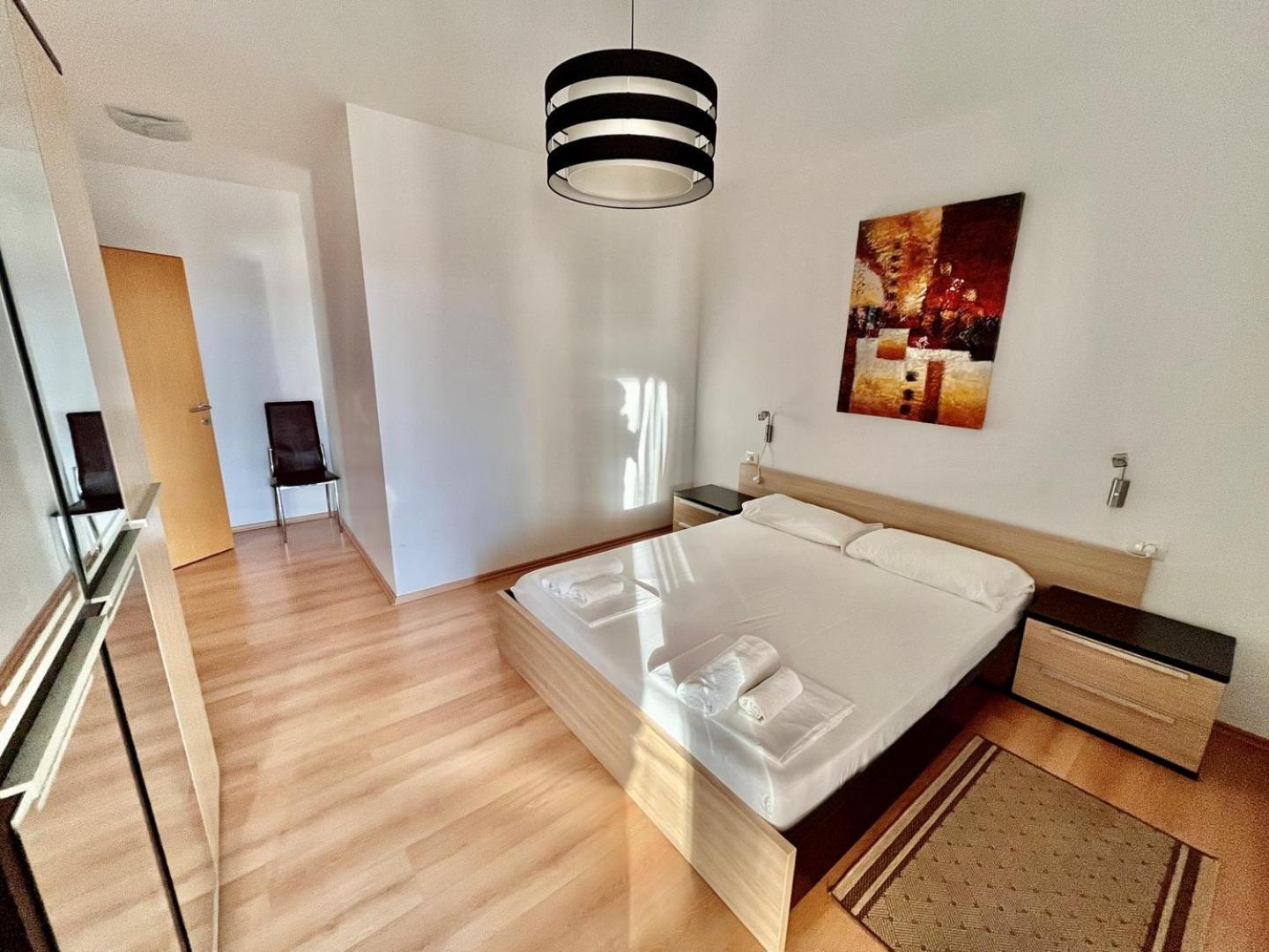 פורץ Fineda Grande Apartments מראה חיצוני תמונה
